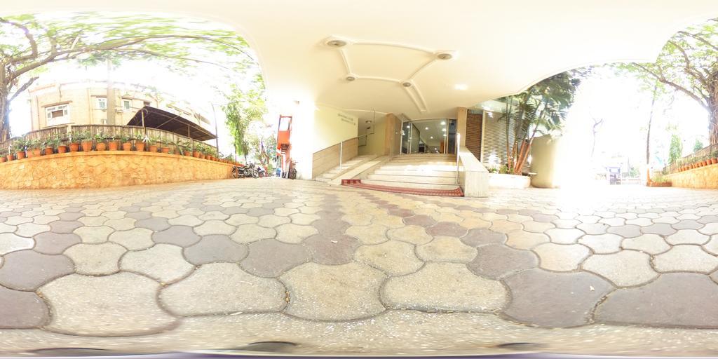 Hotel Raviraj Πούνε Εξωτερικό φωτογραφία