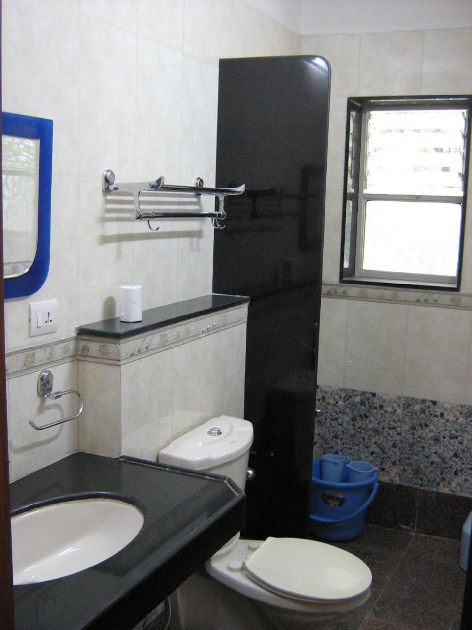 Hotel Raviraj Πούνε Εξωτερικό φωτογραφία